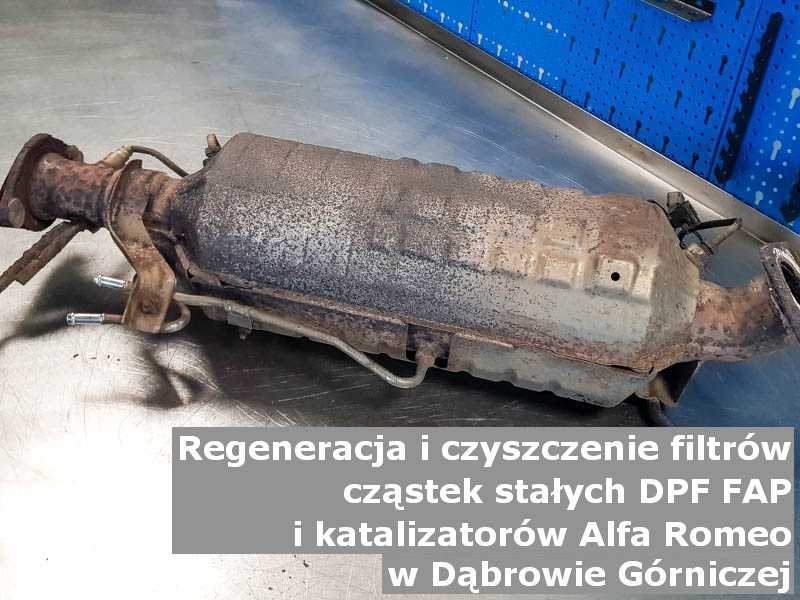 Oczyszczony filtr cząstek stałych DPF marki Alfa Romeo, w warsztacie na stole, w Dąbrowie Górniczej.