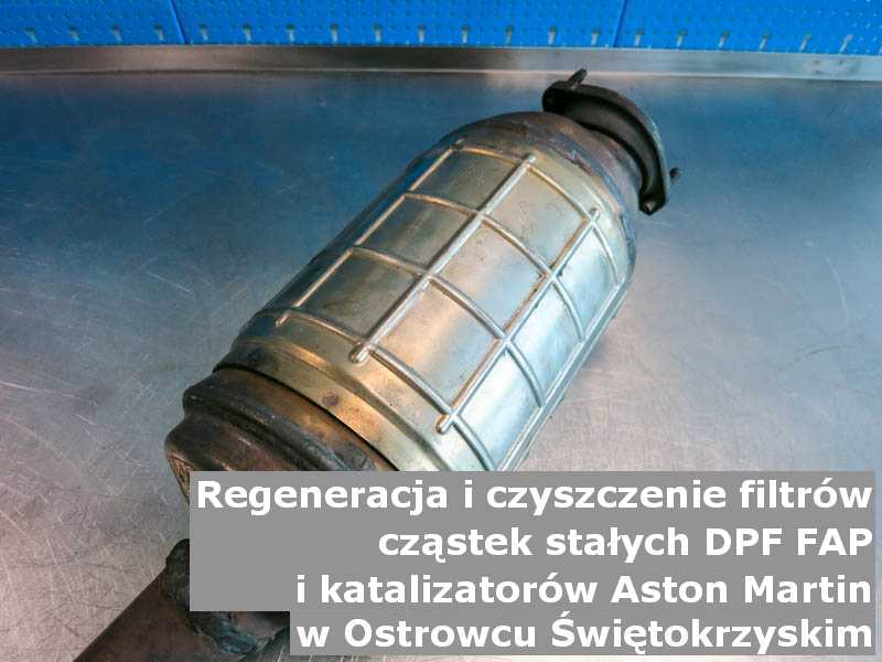 Naprawiany filtr cząstek stałych marki Aston Martin, w warsztatowym laboratorium, w Ostrowcu Świętokrzyskim.