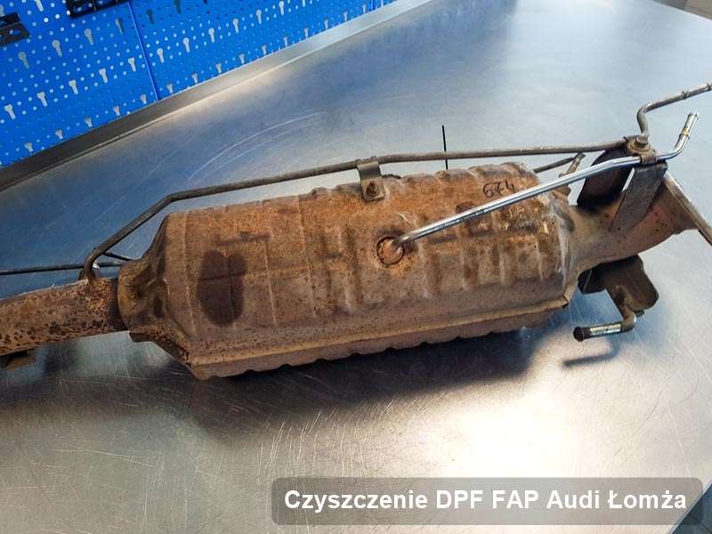 Filtr FAP do samochodu marki Audi w Łomży zregenerowany na specjalnej maszynie, gotowy do wysyłki