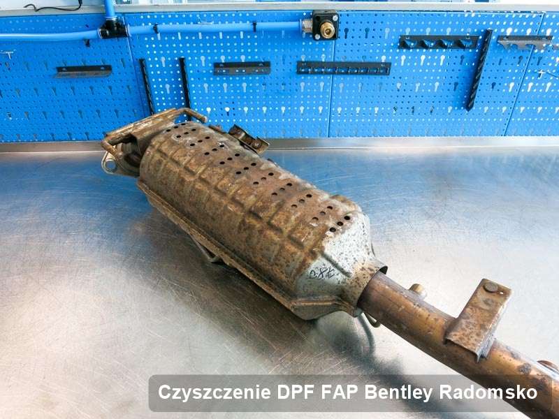 Filtr cząstek stałych DPF do samochodu marki Bentley w Radomsku zregenerowany na specjalnej maszynie, gotowy do wysyłki