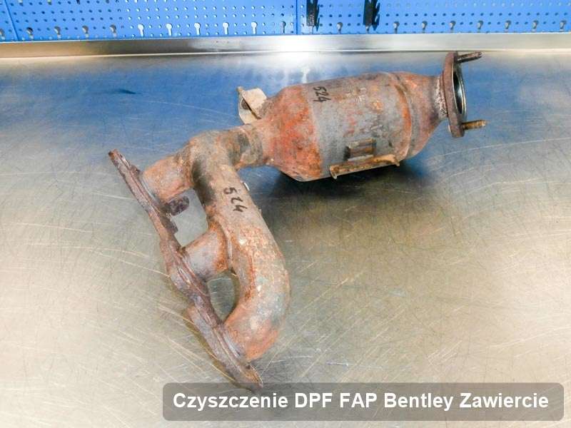 Filtr DPF do samochodu marki Bentley w Zawierciu wyczyszczony w specjalistycznym urządzeniu, gotowy do zamontowania