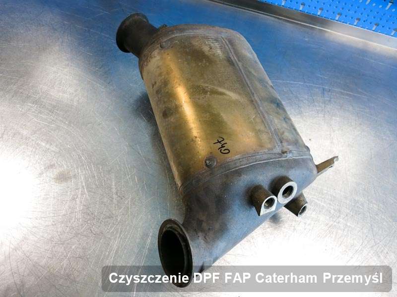 Filtr DPF układu redukcji emisji spalin do samochodu marki Caterham w Przemyślu zregenerowany w specjalnym urządzeniu, gotowy do instalacji