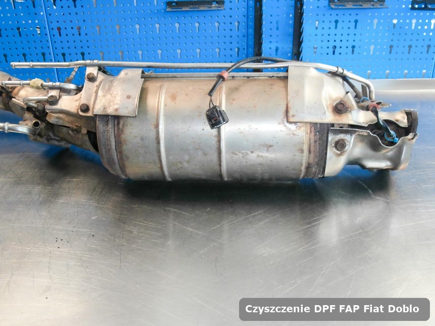 Filtr cząstek stałych DPF Fiat Doblo dopalony w dedykowanym urządzeniu gotowy do zamontowania
