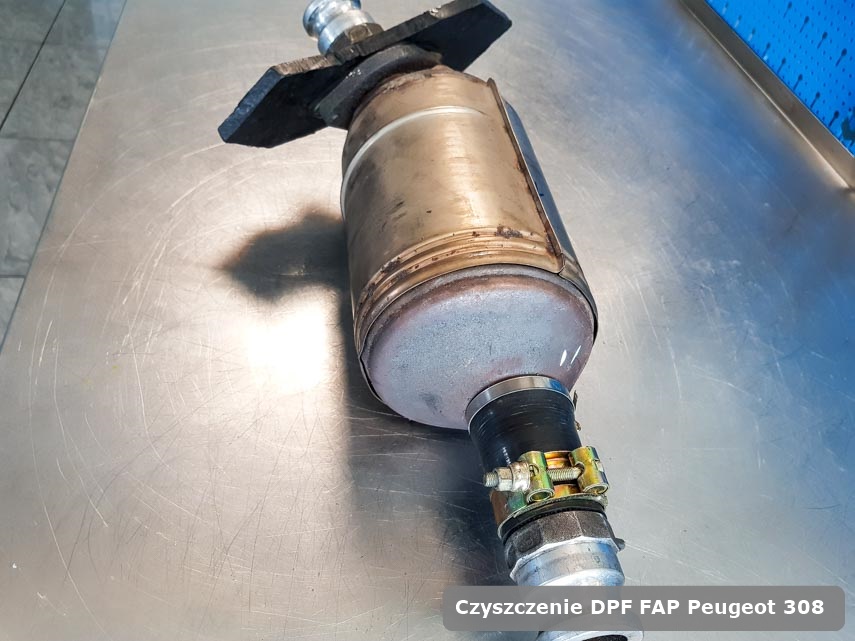 Filtr DPF układu redukcji emisji spalin Peugeot 308 wypalony na specjalistycznej maszynie gotowy do wysyłki