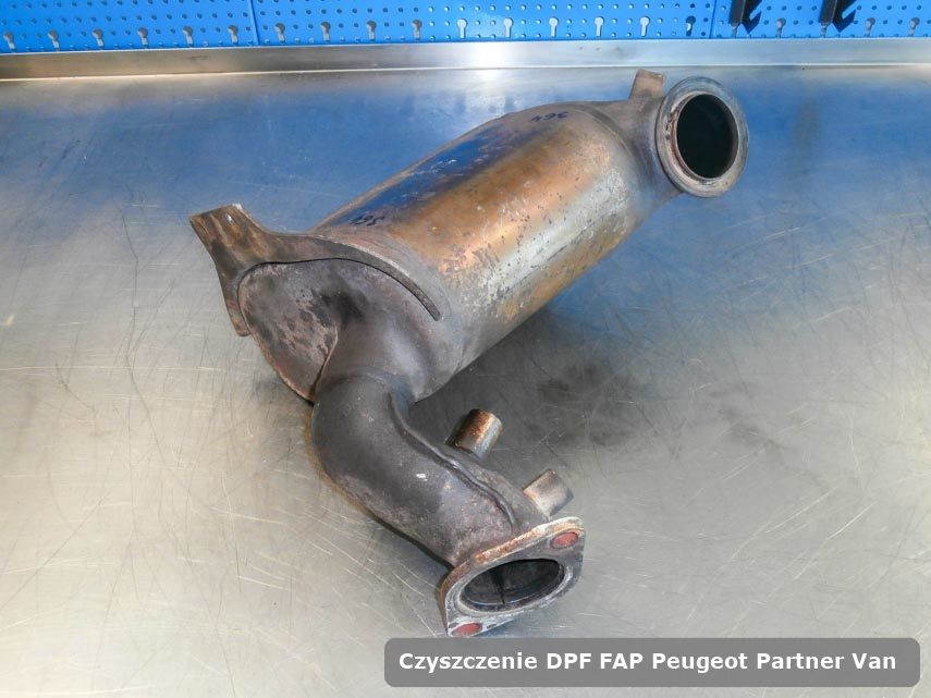 Filtr FAP Peugeot Partner Van  dopalony w dedykowanym urządzeniu gotowy do zamontowania