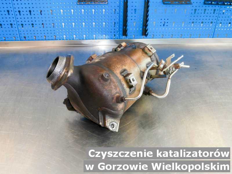 Katalizator po naprawie w laboratorium w Gorzowie Wielkopolskim.
