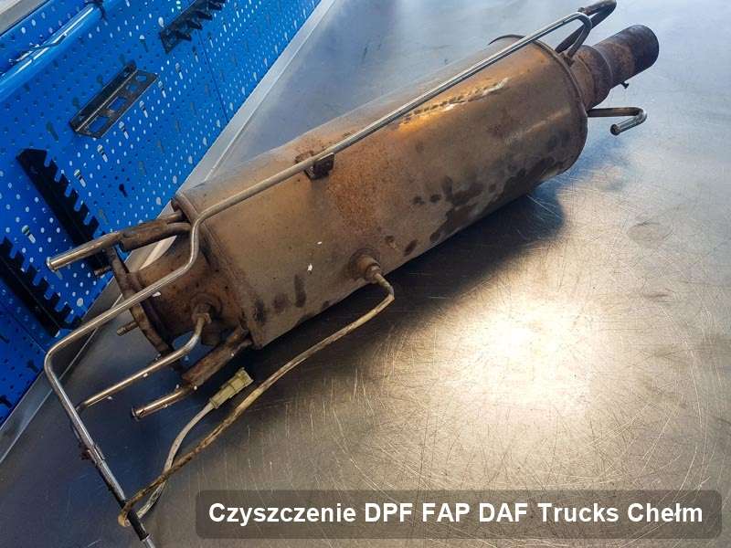 Filtr DPF i FAP do samochodu marki DAF Trucks w Chełmie naprawiony na specjalistycznej maszynie, gotowy do montażu