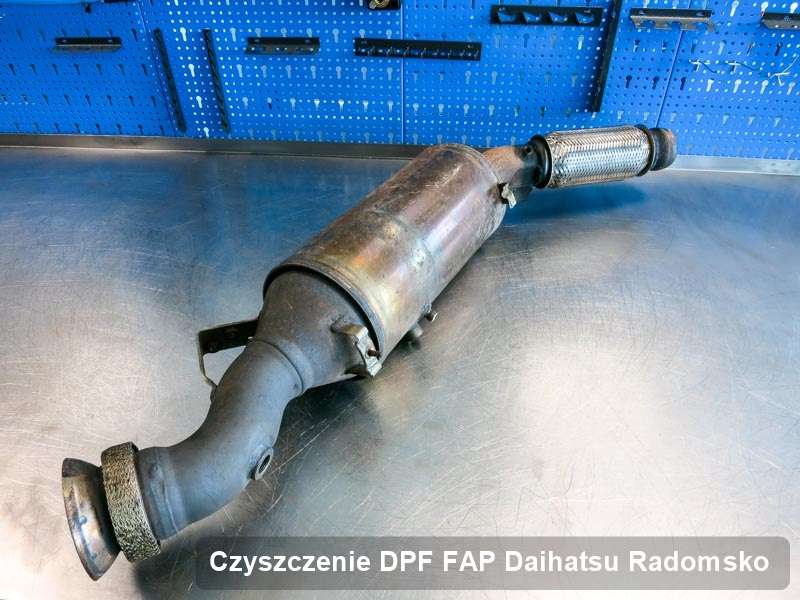 Filtr FAP do samochodu marki Daihatsu w Radomsku zregenerowany w dedykowanym urządzeniu, gotowy do zamontowania