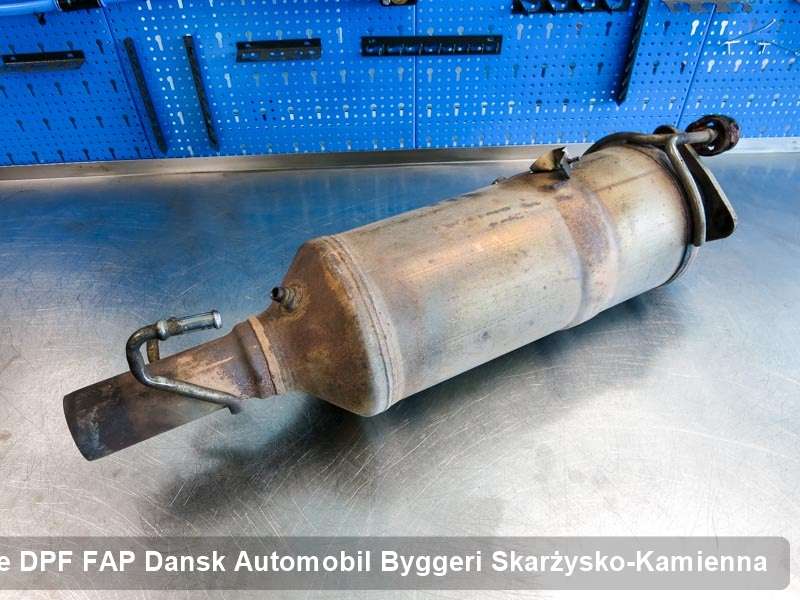 Filtr FAP do samochodu marki Dansk Automobil Byggeri w Skarżysku-Kamiennej naprawiony na specjalistycznej maszynie, gotowy do wysyłki