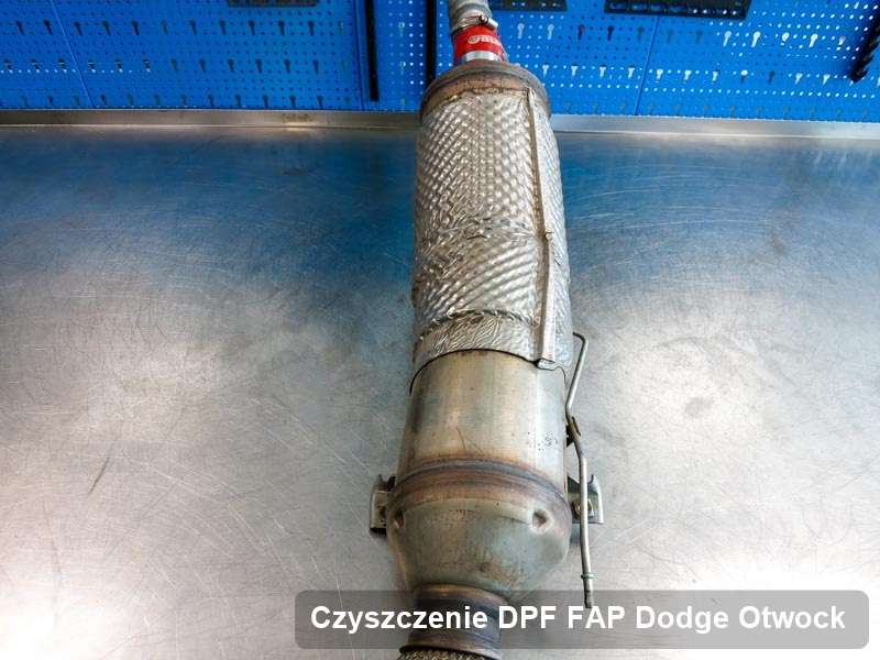 Filtr DPF do samochodu marki Dodge w Otwocku wyremontowany w dedykowanym urządzeniu, gotowy do montażu
