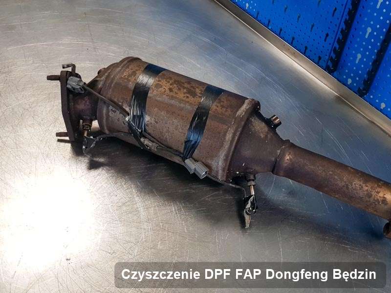 Filtr DPF układu redukcji emisji spalin do samochodu marki Dongfeng w Będzinie wyczyszczony w specjalnym urządzeniu, gotowy spakowania