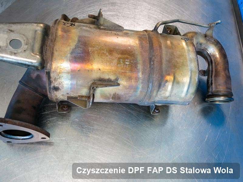Filtr DPF układu redukcji emisji spalin do samochodu marki DS w Stalowej Woli zregenerowany w specjalnym urządzeniu, gotowy do zamontowania