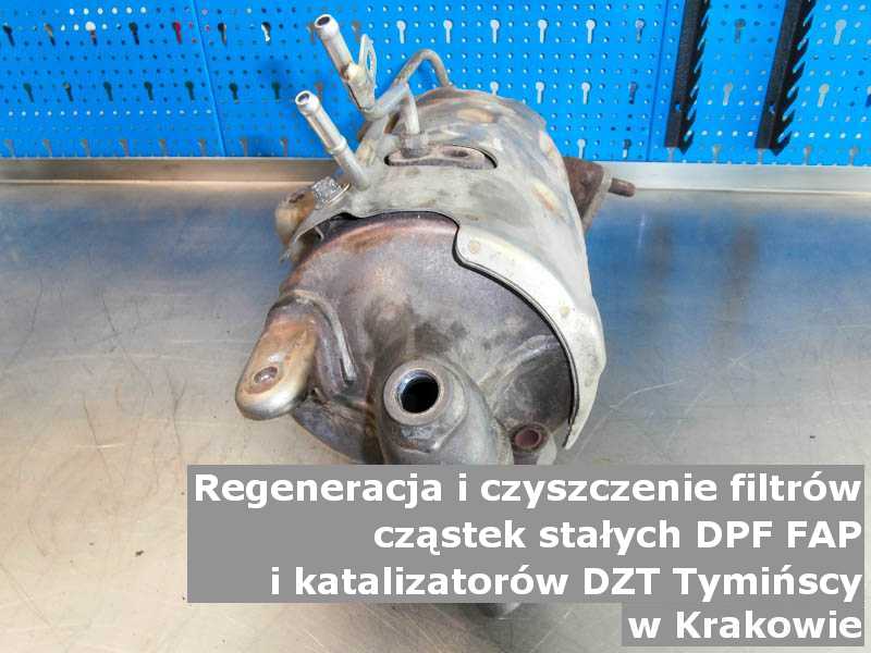 Naprawiany katalizator utleniający marki DZT Tymińscy, w warsztatowym laboratorium, w Krakowie.