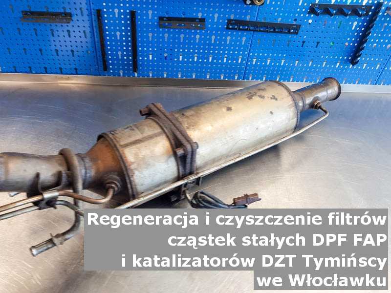 Oczyszczony katalizator samochodowy marki DZT Tymińscy, na stole, w Włocławku.