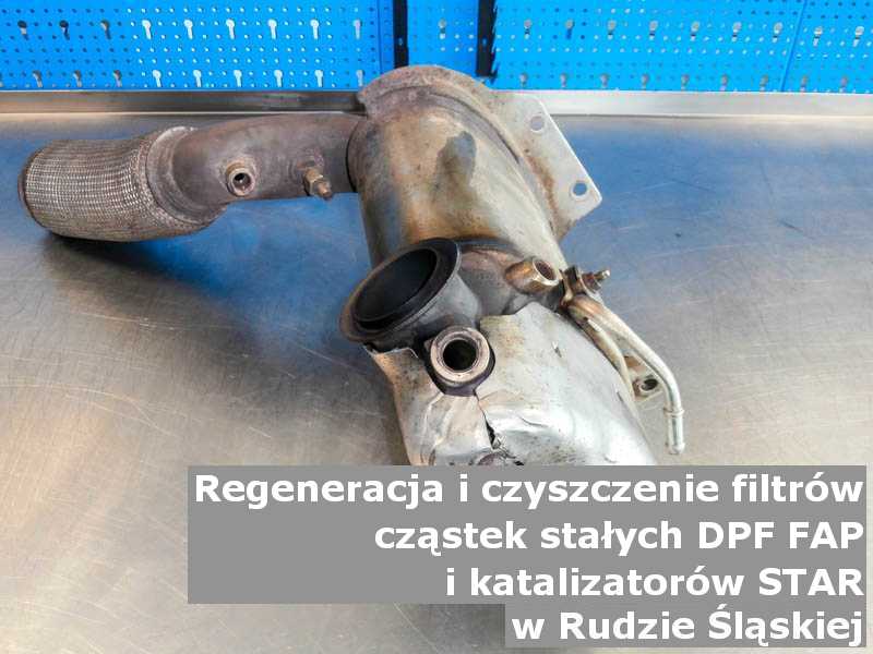 Wyczyszczony filtr cząstek stałych DPF/FAP marki Fabryka Samochodów Ciężarowych „Star”, w warsztacie, w Rudzie Śląskiej.