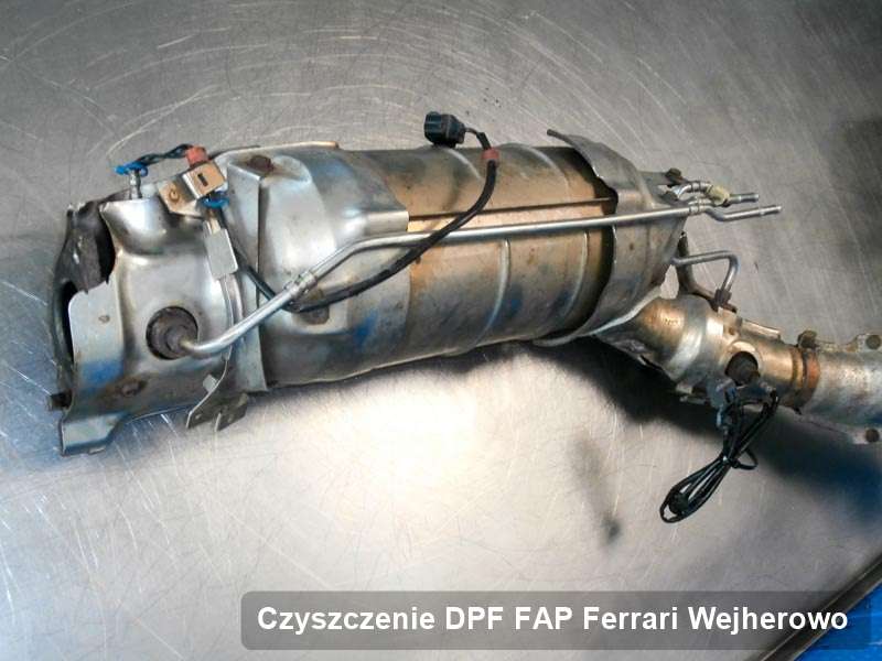 Filtr cząstek stałych do samochodu marki Ferrari w Wejherowie zregenerowany w dedykowanym urządzeniu, gotowy spakowania