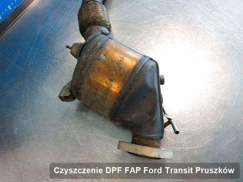 Filtr FAP do samochodu marki Ford Transit w Pruszkowie wypalony na specjalnej maszynie, gotowy spakowania