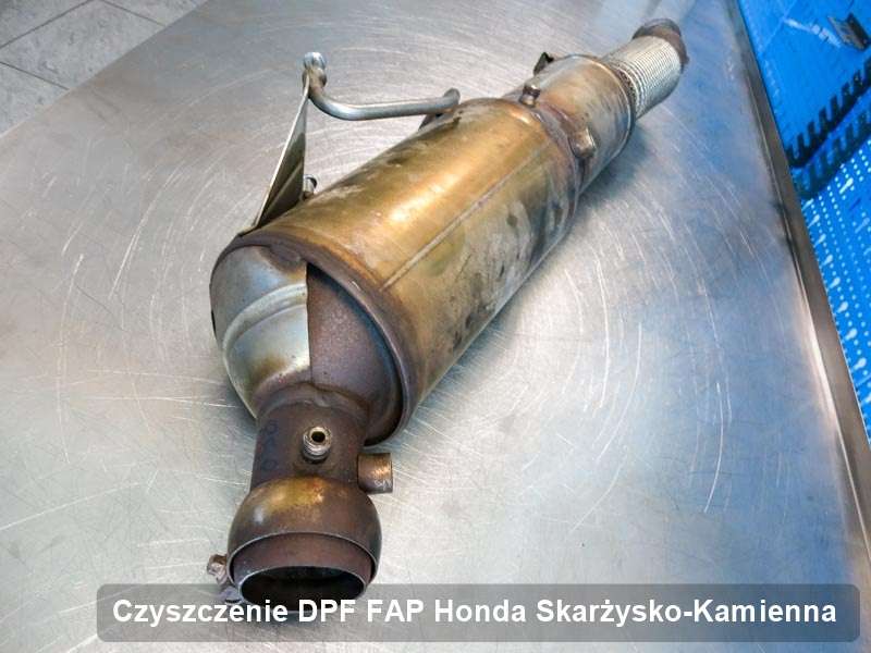 Filtr cząstek stałych DPF do samochodu marki Honda w Skarżysku-Kamiennej zregenerowany na dedykowanej maszynie, gotowy do zamontowania