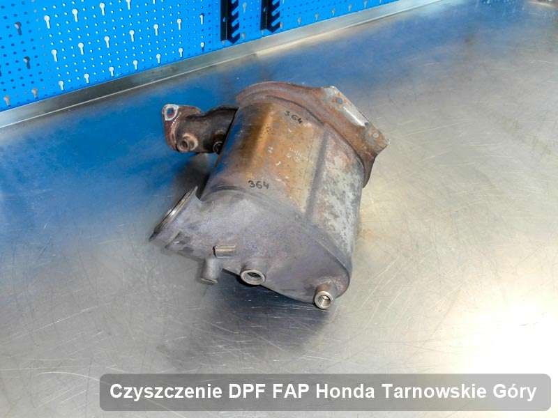Filtr cząstek stałych DPF do samochodu marki Honda w Tarnowskich Górach naprawiony na specjalistycznej maszynie, gotowy do montażu