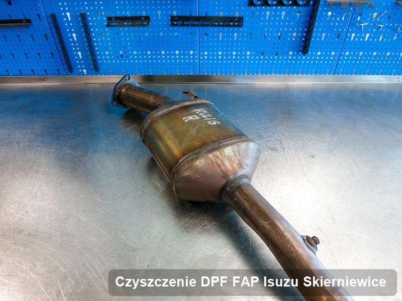 Filtr DPF układu redukcji emisji spalin do samochodu marki Isuzu w Skierniewicach wyczyszczony na odpowiedniej maszynie, gotowy do montażu