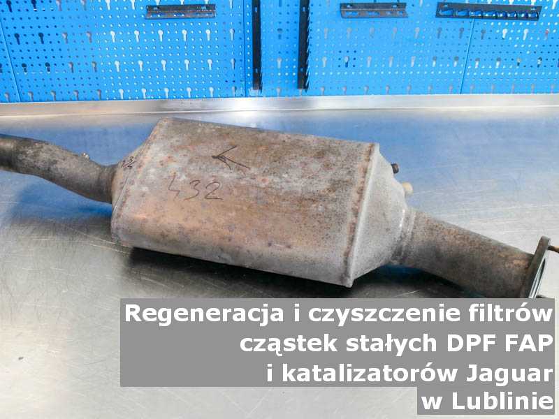 Oczyszczony filtr cząstek stałych DPF marki Jaguar, w specjalistycznej pracowni, w Lublinie.