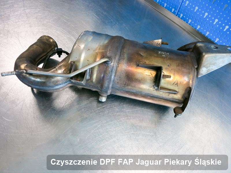 Filtr DPF do samochodu marki Jaguar w Piekarach Śląskich dopalony na specjalistycznej maszynie, gotowy spakowania