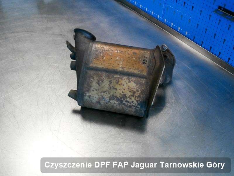 Filtr FAP do samochodu marki Jaguar w Tarnowskich Górach wyczyszczony na dedykowanej maszynie, gotowy do instalacji