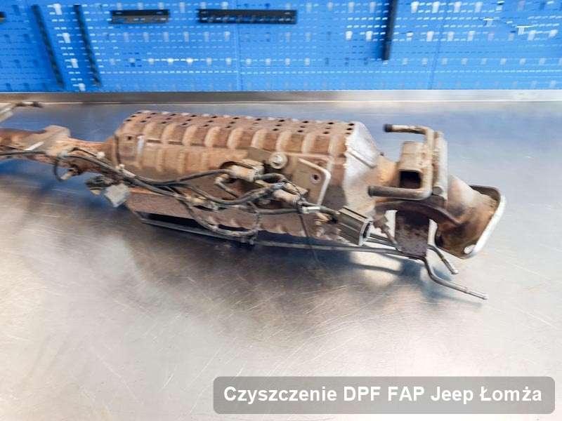 Filtr DPF i FAP do samochodu marki Jeep w Łomży wyczyszczony w specjalnym urządzeniu, gotowy do montażu