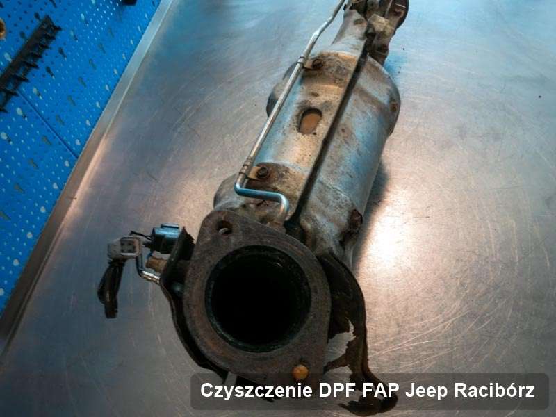 Filtr DPF do samochodu marki Jeep w Raciborzu wyczyszczony na odpowiedniej maszynie, gotowy spakowania