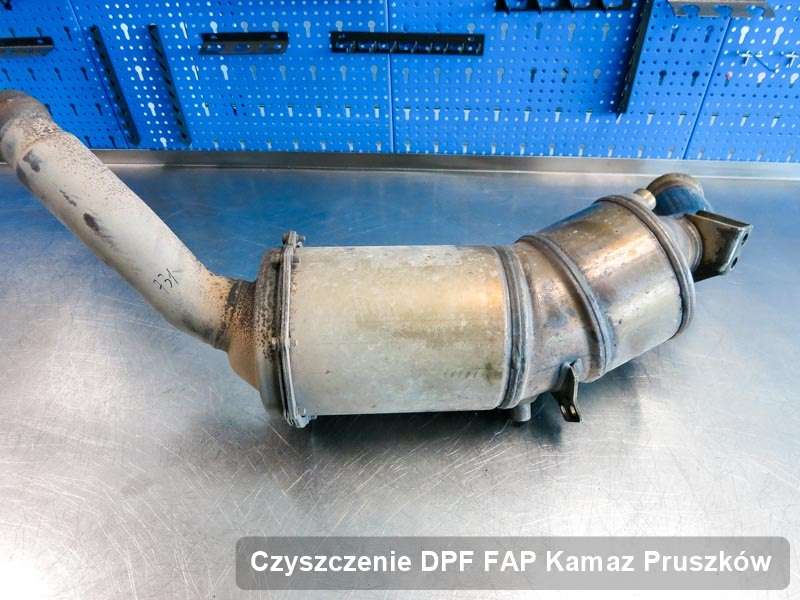Filtr DPF i FAP do samochodu marki Kamaz w Pruszkowie oczyszczony na dedykowanej maszynie, gotowy do instalacji