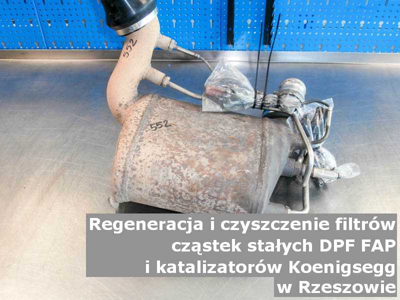 Wypalony z sadzy filtr cząstek stałych GPF marki Koenigsegg, w warsztatowym laboratorium, w Rzeszowie.