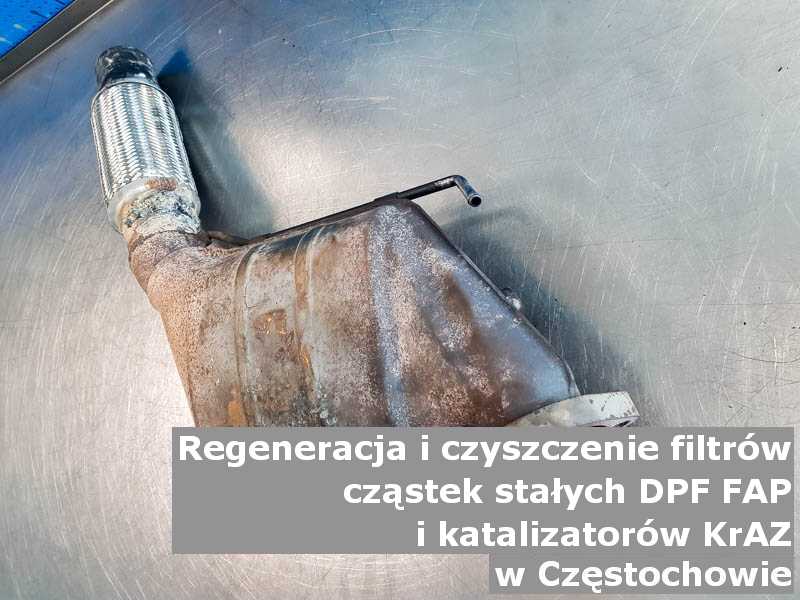 Czyszczony katalizator utleniający marki KrAZ, w pracowni laboratoryjnej, w Częstochowie.