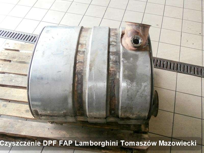Filtr DPF i FAP do samochodu marki Lamborghini w Tomaszowie Mazowieckim zregenerowany w specjalnym urządzeniu, gotowy do montażu