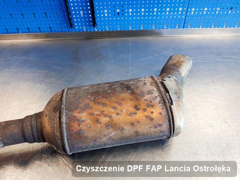 Filtr cząstek stałych DPF do samochodu marki Lancia w Ostrołęce wyremontowany na specjalnej maszynie, gotowy spakowania