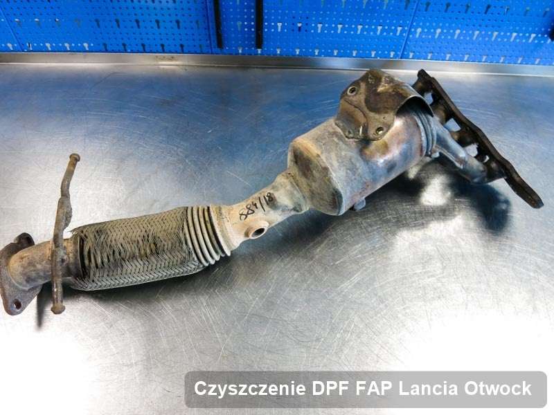 Filtr cząstek stałych FAP do samochodu marki Lancia w Otwocku wyczyszczony na specjalistycznej maszynie, gotowy spakowania
