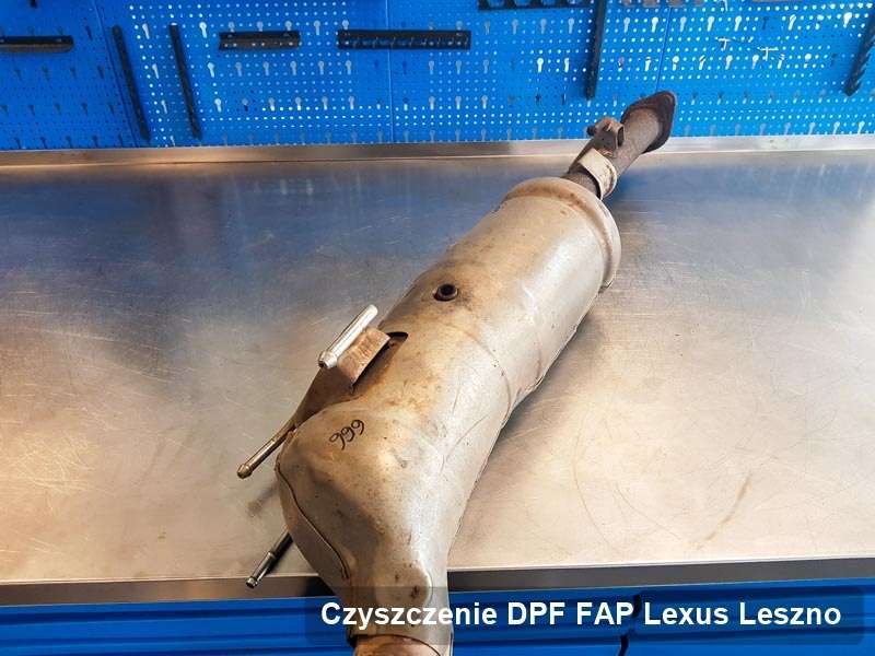 Filtr cząstek stałych DPF I FAP do samochodu marki Lexus w Lesznie wyremontowany na specjalnej maszynie, gotowy do wysyłki
