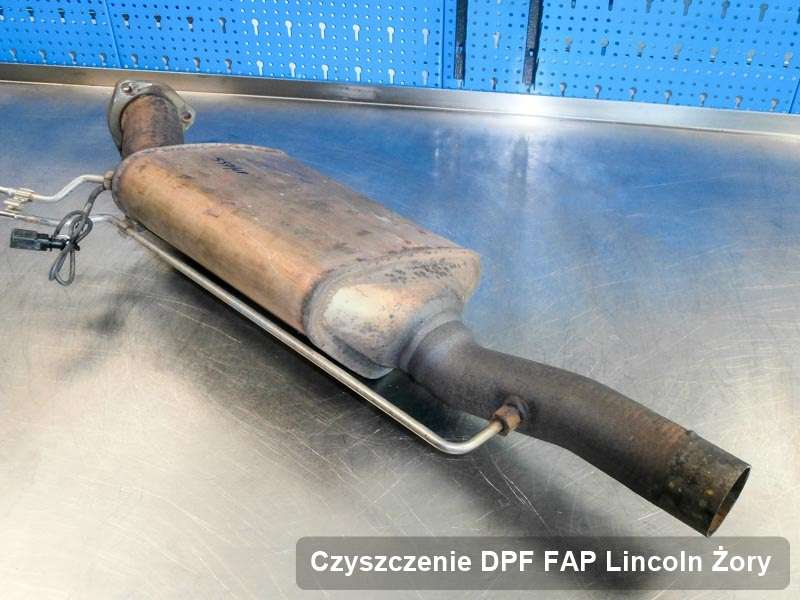 Filtr DPF do samochodu marki Lincoln w Żorach zregenerowany na dedykowanej maszynie, gotowy do zamontowania