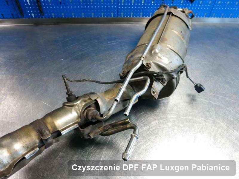 Filtr DPF do samochodu marki Luxgen w Pabianicach naprawiony w specjalistycznym urządzeniu, gotowy do instalacji