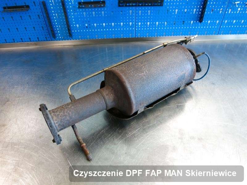 Filtr FAP do samochodu marki MAN w Skierniewicach zregenerowany w specjalistycznym urządzeniu, gotowy do zamontowania