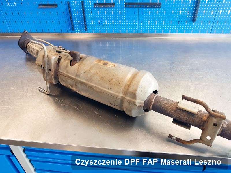 Filtr cząstek stałych DPF do samochodu marki Maserati w Lesznie wyremontowany na dedykowanej maszynie, gotowy do montażu