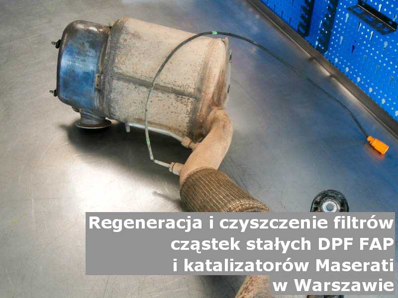 Czyszczony filtr cząstek stałych DPF/FAP marki Maserati, w laboratorium, w Warszawie.