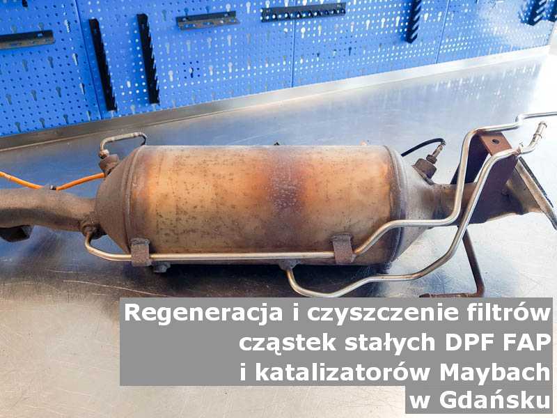 Regenerowany filtr cząstek stałych marki Maybach, w pracowni regeneracji, w Gdańsku.