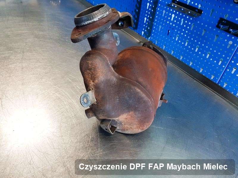 Filtr cząstek stałych do samochodu marki Maybach w Mielcu naprawiony w dedykowanym urządzeniu, gotowy do montażu