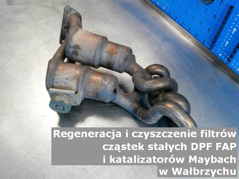 Wypłukany filtr FAP marki Maybach, w warsztatowym laboratorium, w Wałbrzychu.