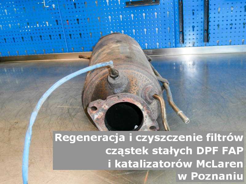 Płukany filtr cząstek stałych DPF marki McLaren, w pracowni regeneracji, w Poznaniu.