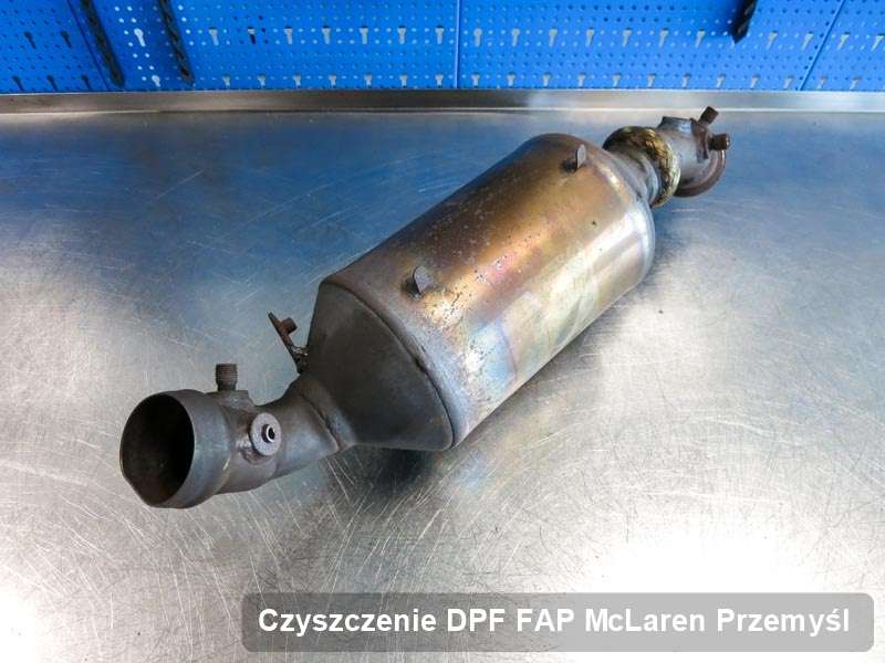 Filtr cząstek stałych DPF do samochodu marki McLaren w Przemyślu naprawiony na odpowiedniej maszynie, gotowy do wysyłki