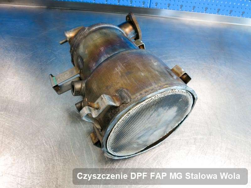 Filtr DPF i FAP do samochodu marki MG w Stalowej Woli oczyszczony w specjalistycznym urządzeniu, gotowy do zamontowania