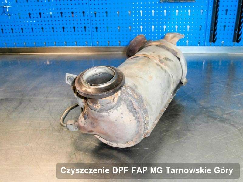 Filtr cząstek stałych FAP do samochodu marki MG w Tarnowskich Górach oczyszczony na odpowiedniej maszynie, gotowy spakowania