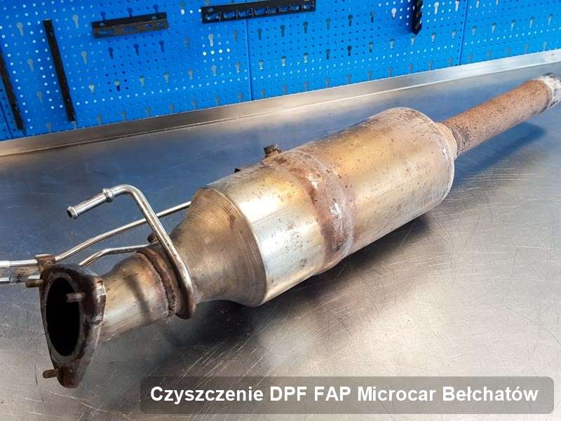 Filtr DPF układu redukcji emisji spalin do samochodu marki Microcar w Bełchatowie zregenerowany na specjalistycznej maszynie, gotowy do montażu