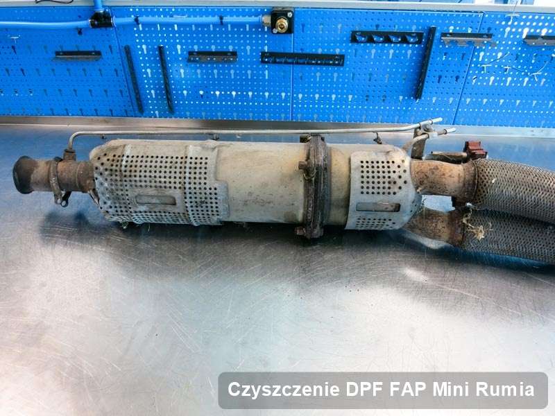 Filtr DPF układu redukcji emisji spalin do samochodu marki Mini w Rumi oczyszczony w dedykowanym urządzeniu, gotowy do wysyłki